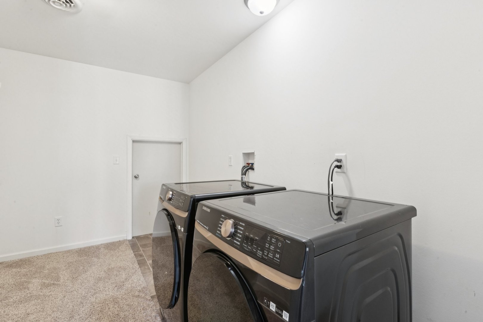 345 South Calkey Street Diamond, IL 60416 - Photo 28 of 50 a utility room with dryer and washer