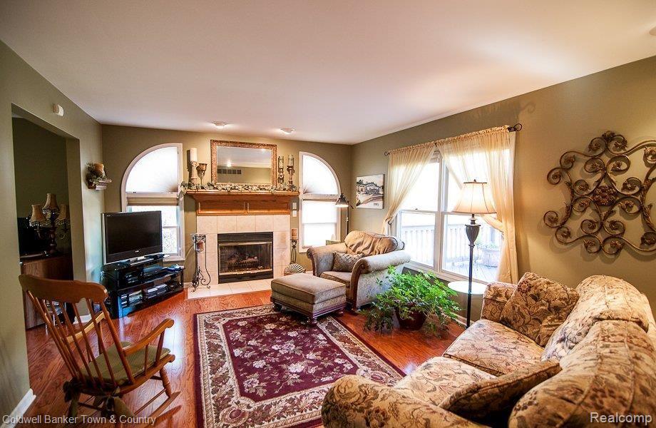 4885 Crooked Lake Road Howell, MI 48843 - Photo 21 of 35 Fireplace in Living Room