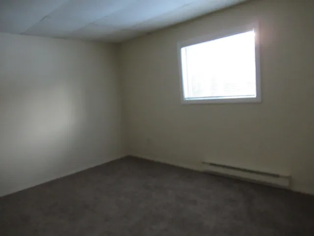 $1,690 | 131 J Capitol Hill Drive, Londonderry, NH 03053