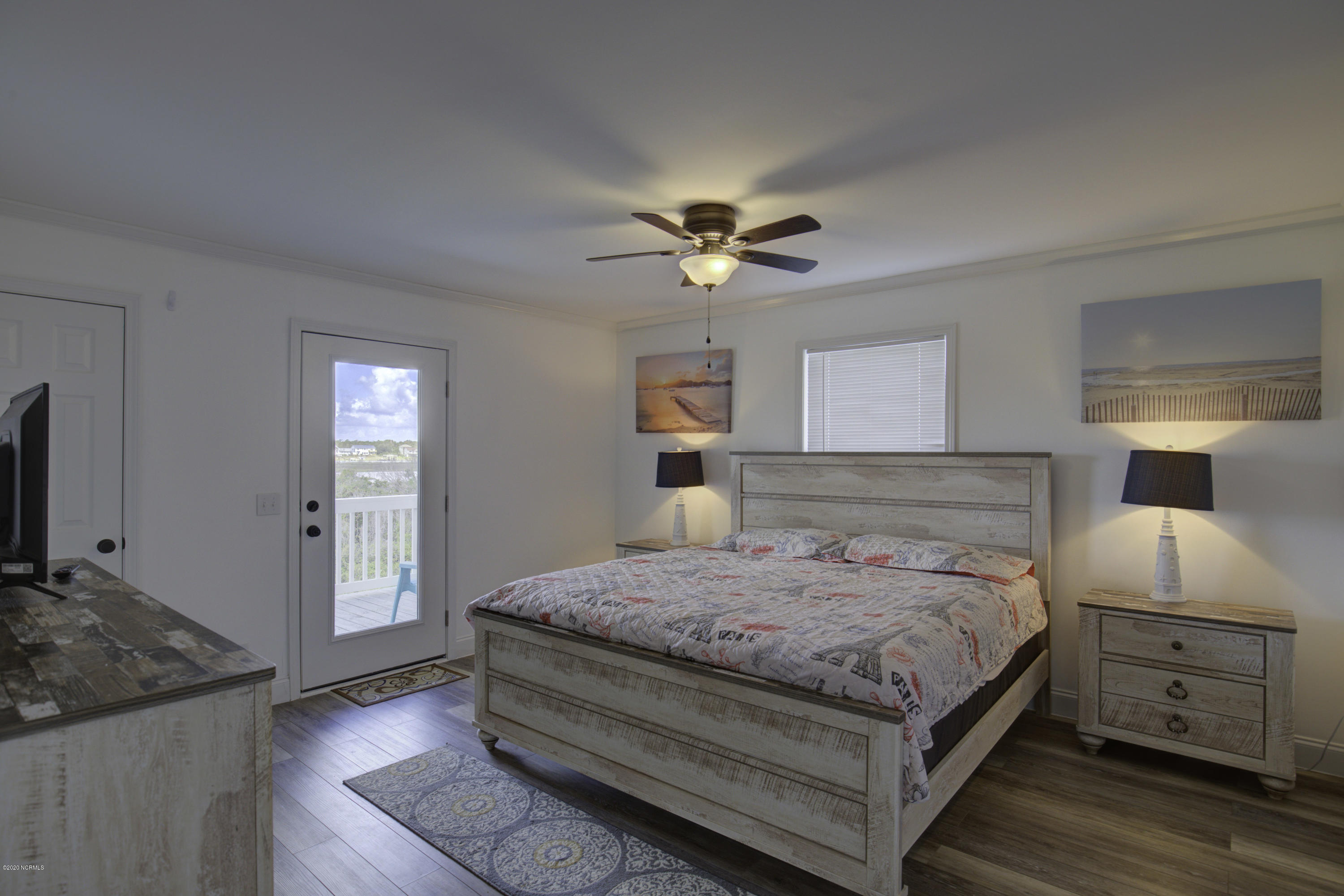 1259 New River Inlet Road North Topsail Beach, NC 28460 - Photo 13 of 31 1259 New River Inlet Road - Interiors -_