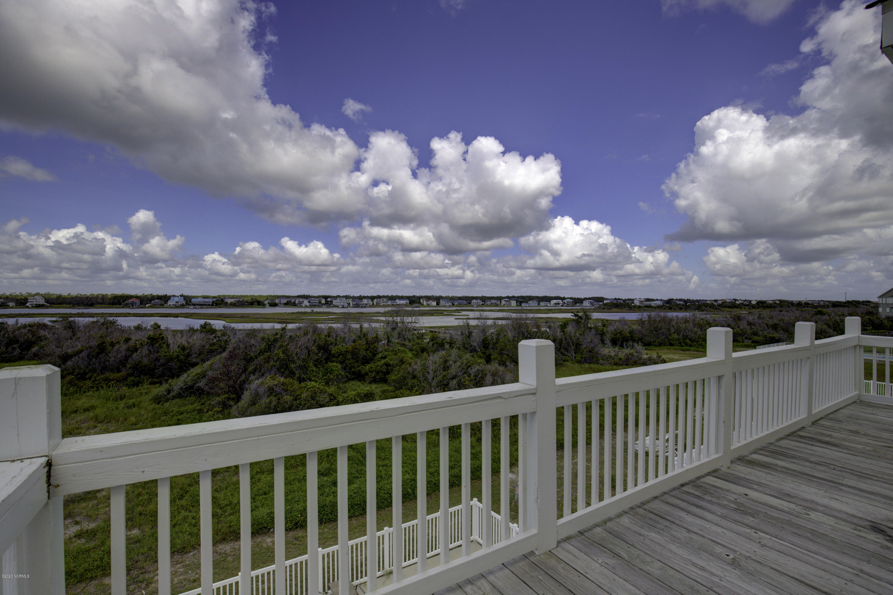 1259 New River Inlet Road North Topsail Beach, NC 28460 - Photo 3 of 31 1259 New River Inlet Road - Interiors -_
