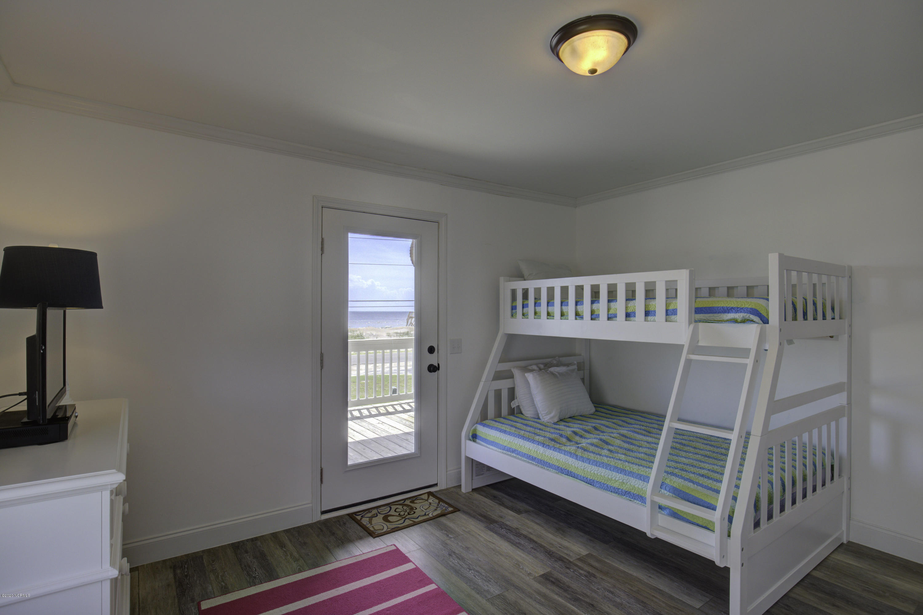 1259 New River Inlet Road North Topsail Beach, NC 28460 - Photo 10 of 31 1259 New River Inlet Road - Interiors -_