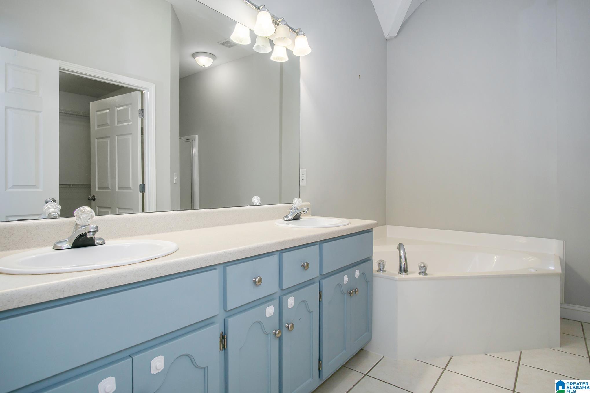592 Hackberry Ridge Trace Birmingham, AL 35226 - Photo 28 of 34 Gallery Image 28