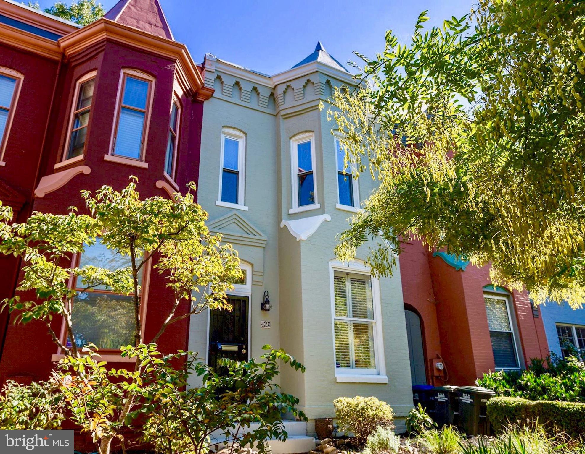 425 5th Street Northeast Washington, DC 20002 - Photo 1 of 21 front view of a house