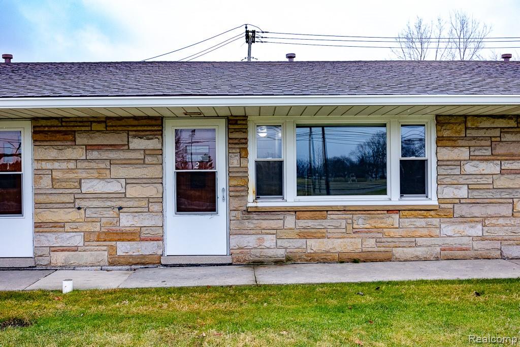 12523 Pennsylvania Road, Unit 2 Riverview, MI 48193 - Photo 3 of 38