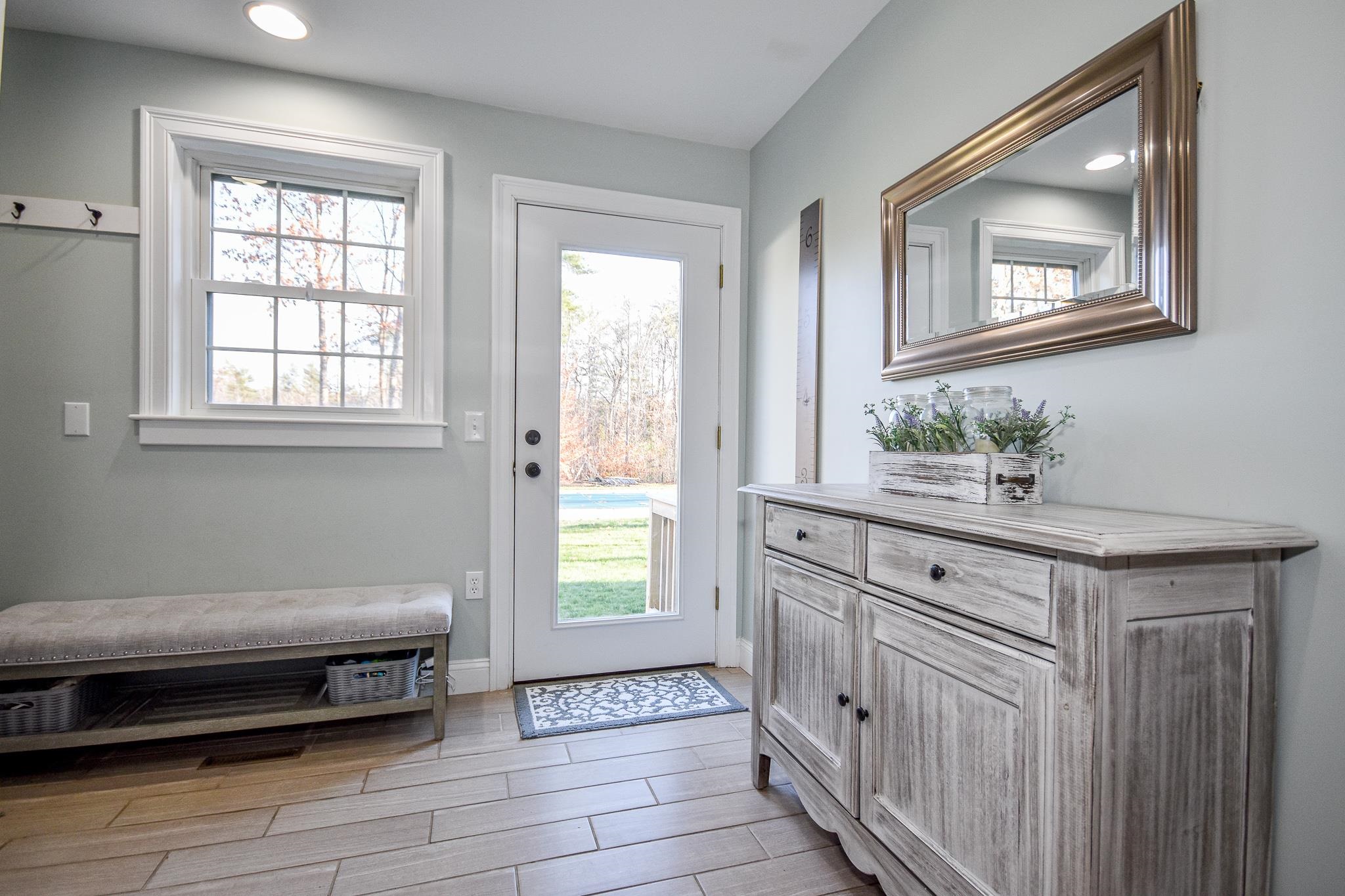 93 Tolend Road Barrington, NH 03825 - Photo 3 of 33 Gallery Image 3