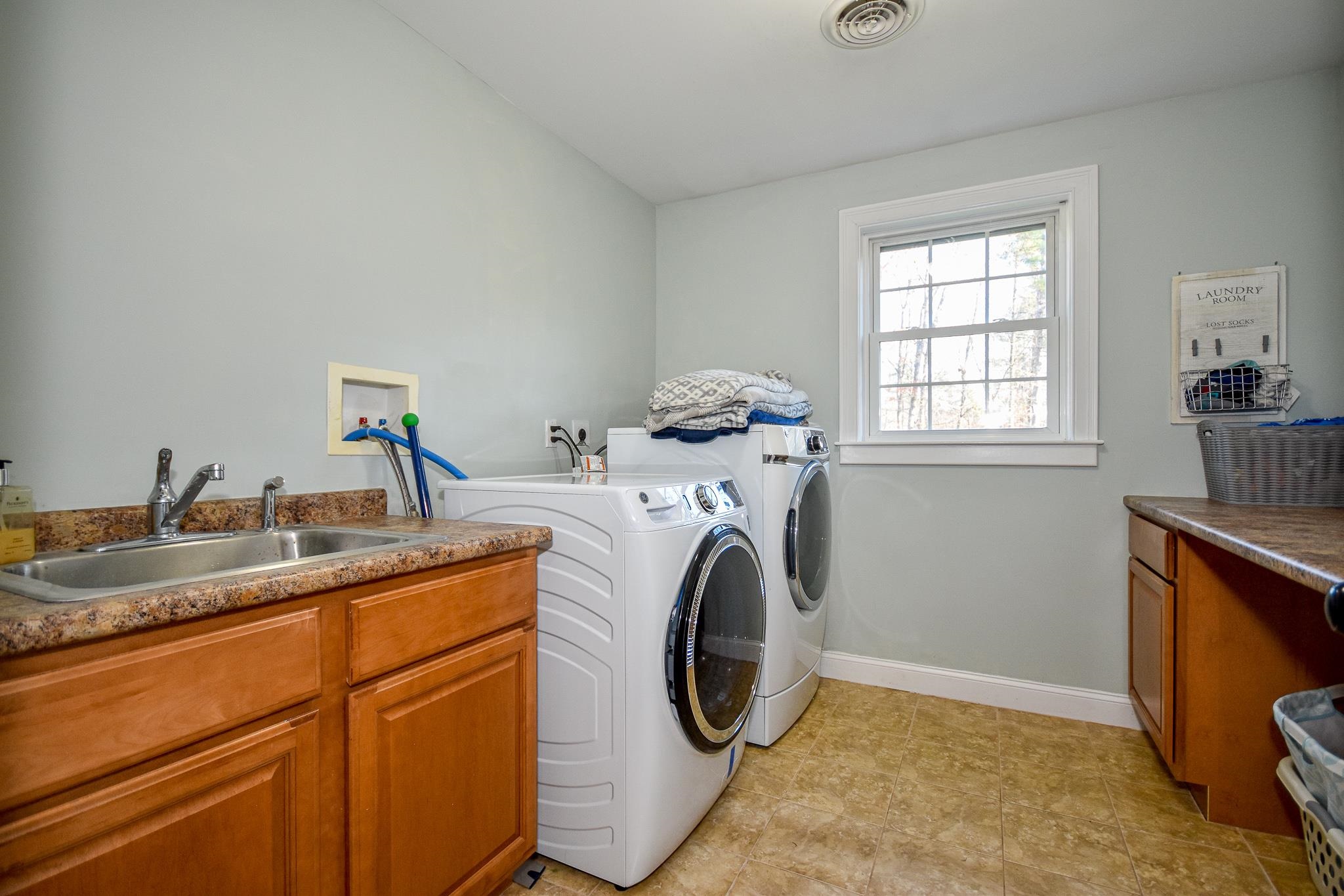 93 Tolend Road Barrington, NH 03825 - Photo 21 of 33 Gallery Image 21
