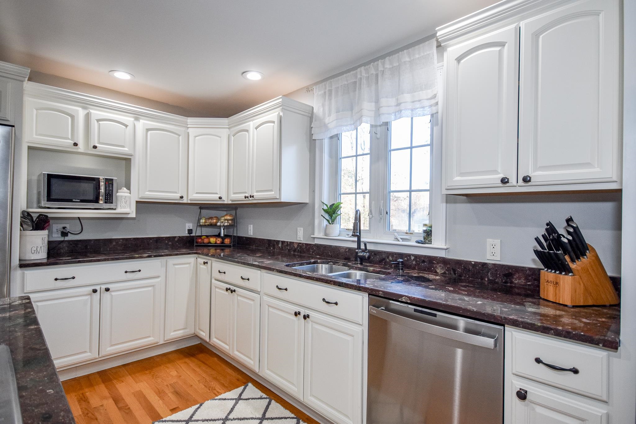 93 Tolend Road Barrington, NH 03825 - Photo 7 of 33 Gallery Image 7