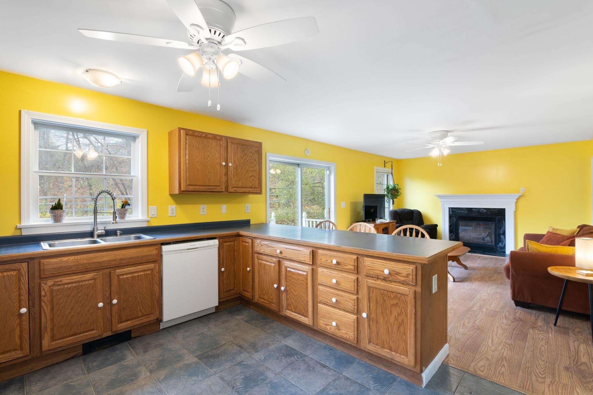 7 Hammond Road Charlestown, NH 03603 - Photo 4 of 27