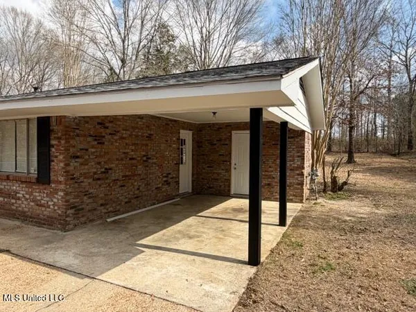 $139,900 | 5044 Mathis Road, Crystal Springs, MS 39059