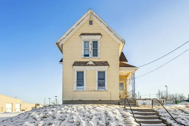 $150,000 | 921 South 13th Street, Manitowoc, WI 54220