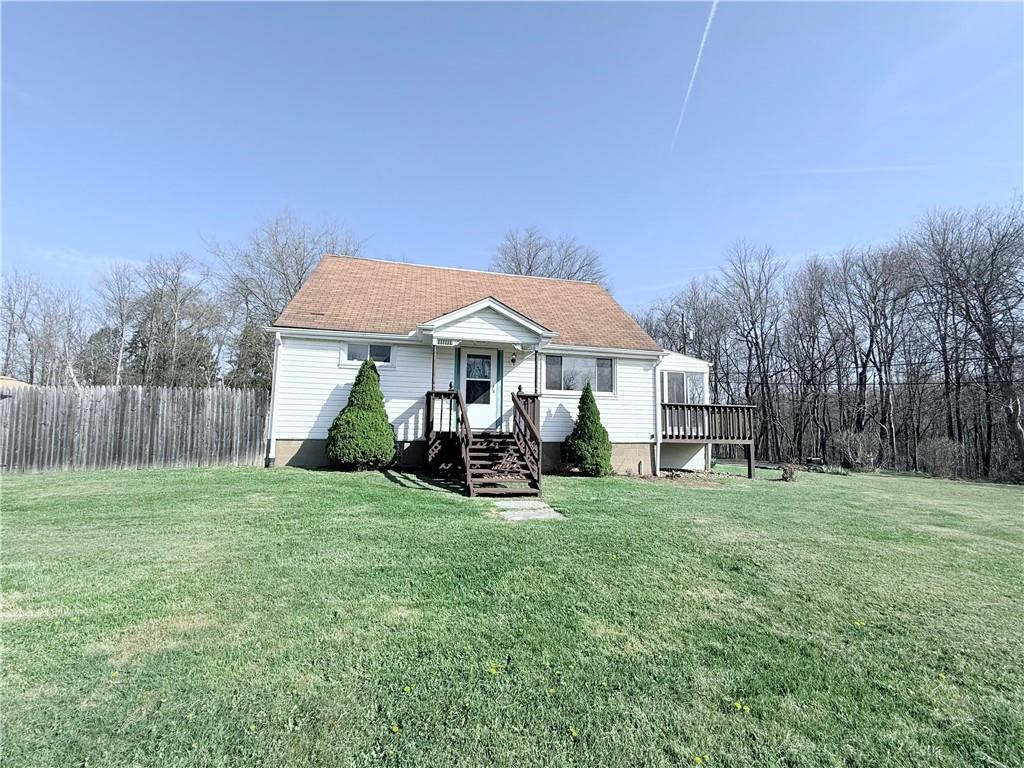 2724 Lookout Drive Elizabeth, PA 15037 - Photo 2 of 31 a view of a house with backyard porch and garden