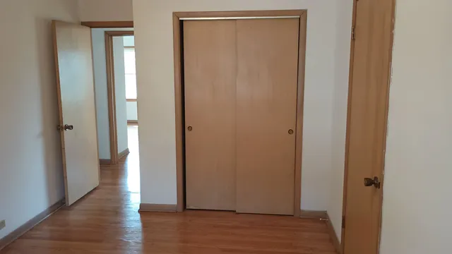 $2,500 | 4950 Greenwood Street, Unit 3E, Skokie, IL 60077