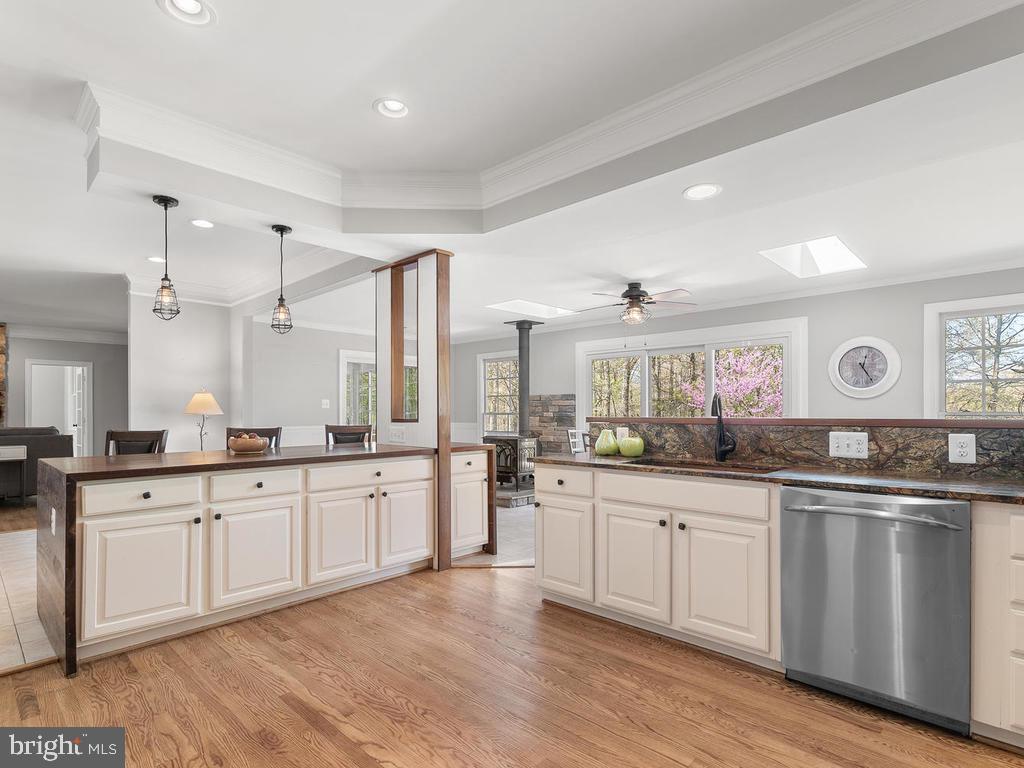 21512 Ripplemead Drive Laytonsville, MD 20882 - Photo 33 of 77