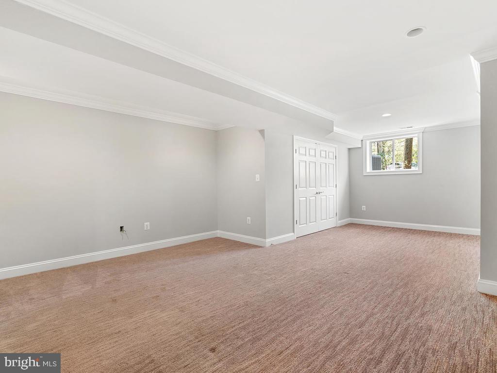 21512 Ripplemead Drive Laytonsville, MD 20882 - Photo 60 of 77 Finished Basement - Nanny Suite