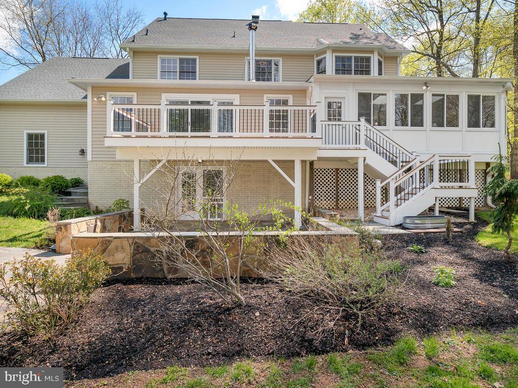 21512 Ripplemead Drive Laytonsville, MD 20882 - Photo 64 of 77 Exterior Rear