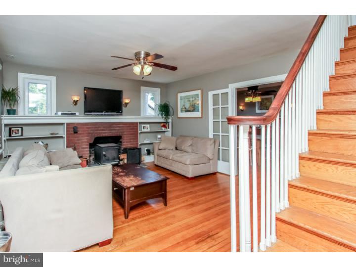 108 Ash Road Wallingford, PA 19086 - Photo 4 of 23 Living Room