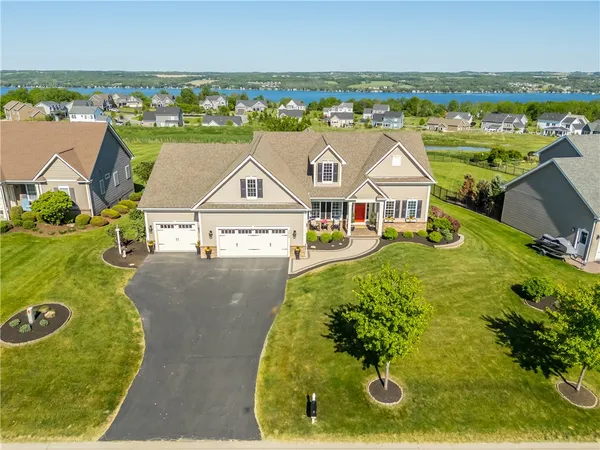 $799,900 | 3915 Rileys Run, Canandaigua Town, NY 14424