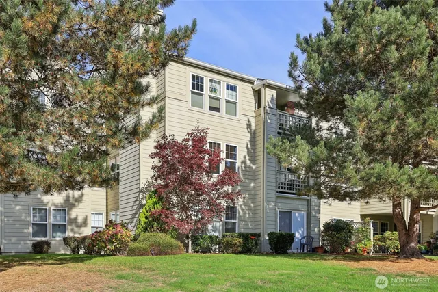 $470,000 | 4109 224th Lane Southeast, Unit 207, Issaquah, WA 98029