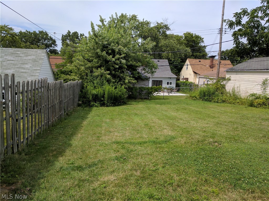 20705 Watson Road Maple Heights, OH 44137 - Photo 7 of 34 Gallery Image 7