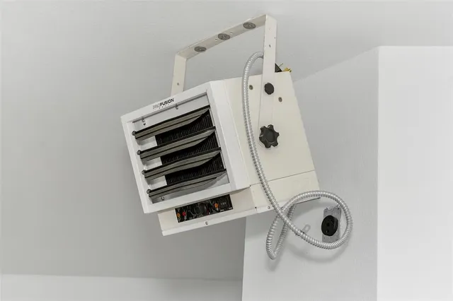 $2,600 | 1313 Mildred Lane, Benbrook, TX 76126