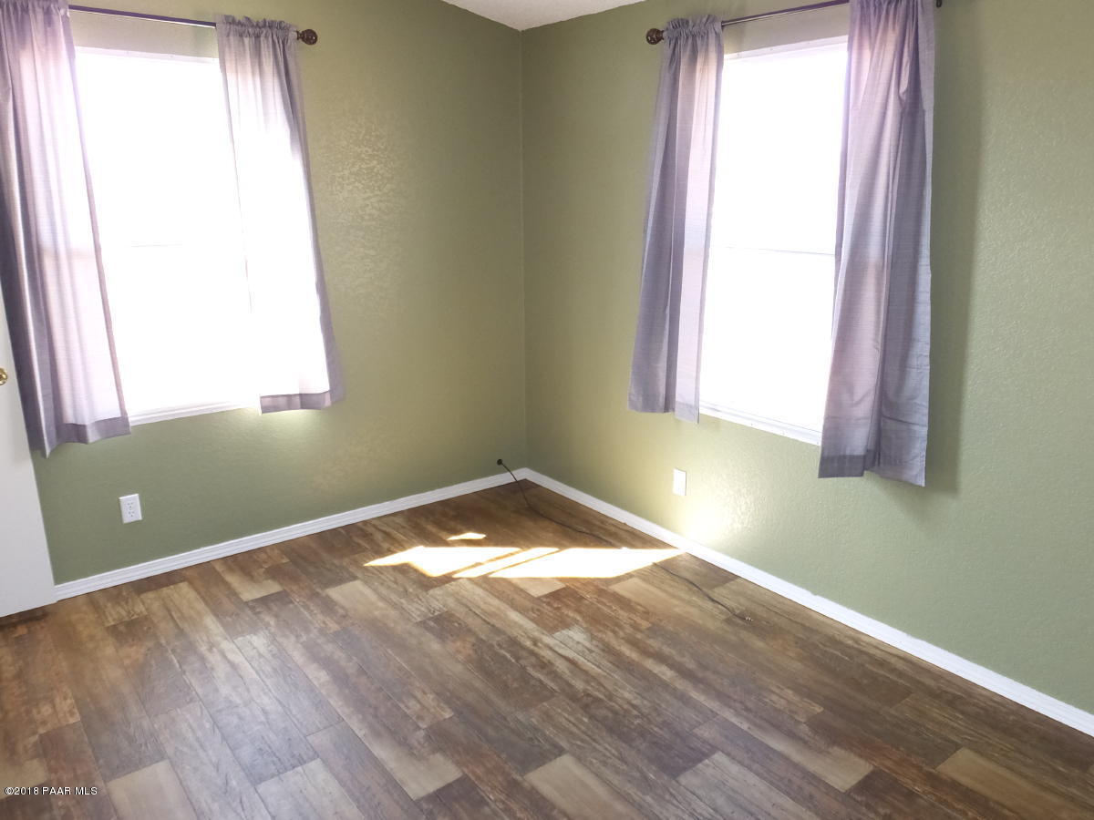 675 North Ambassador Road Dewey, AZ 86327 - Photo 15 of 32 Bedroom 2