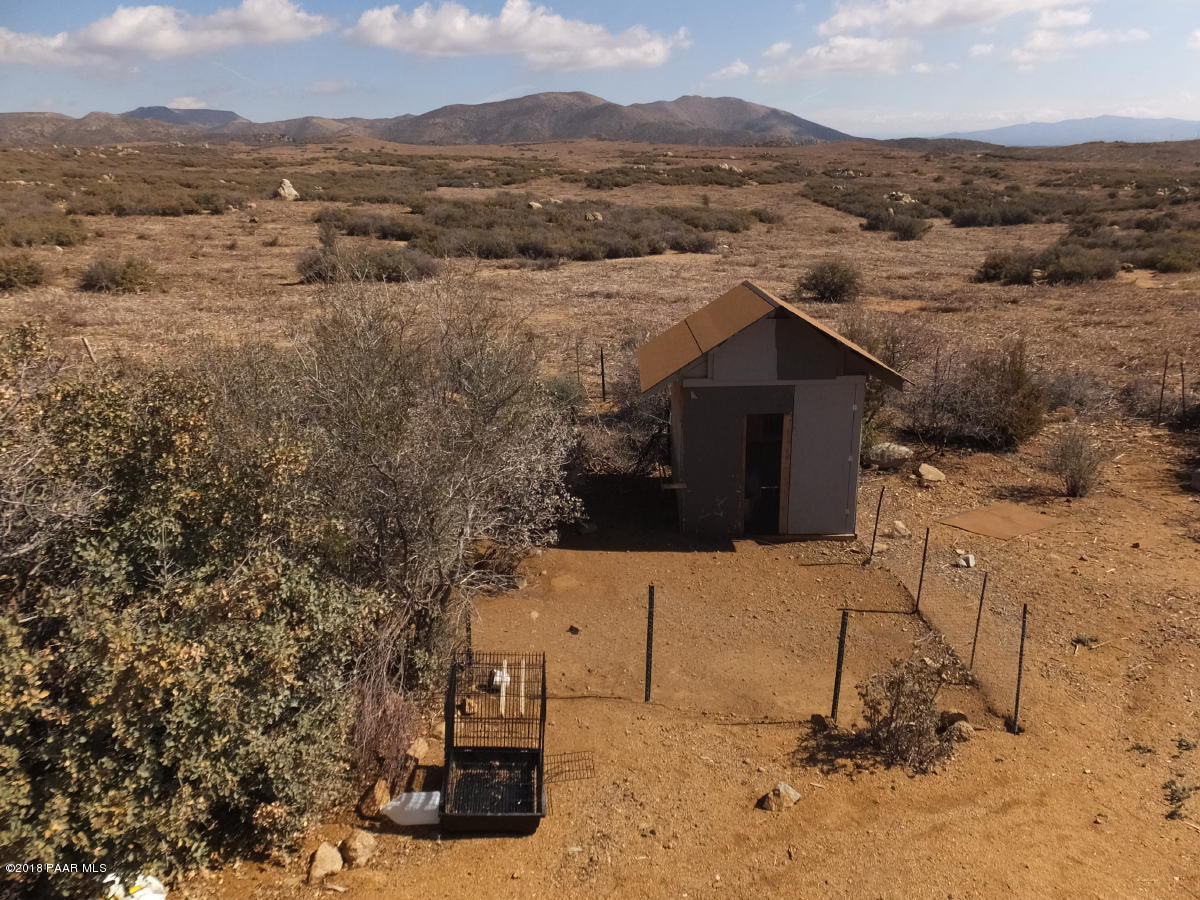 675 North Ambassador Road Dewey, AZ 86327 - Photo 24 of 32 Chicken Coop