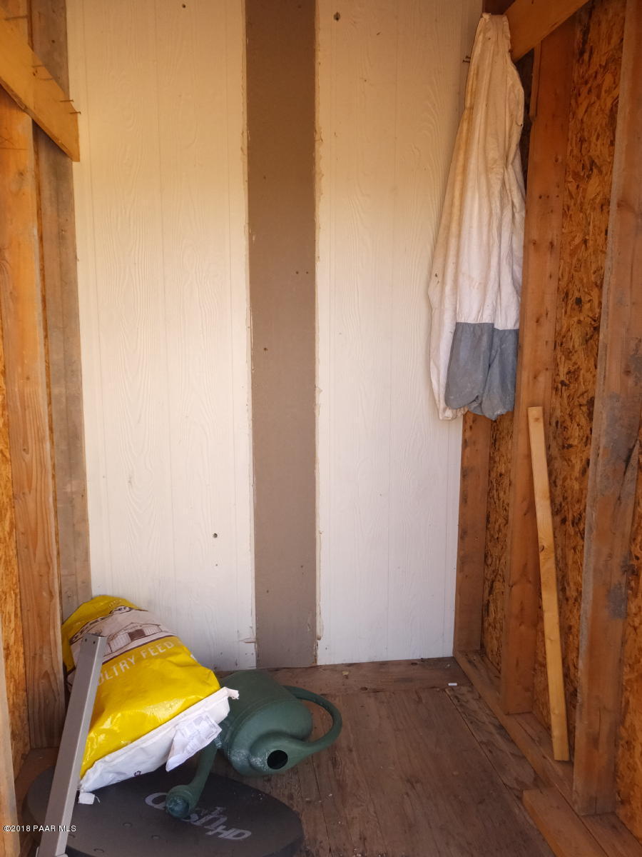 675 North Ambassador Road Dewey, AZ 86327 - Photo 30 of 32 Storage
