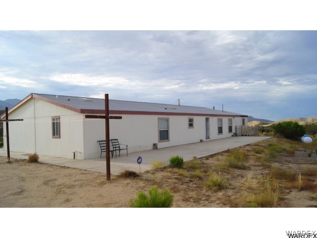 6955 South Windmill Ranch Road Kingman, AZ 86401 - Photo 17 of 33 Rear Elevation View