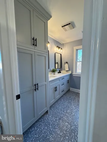 $915,000 | 21611 Slidell Road, Boyds, MD 20841