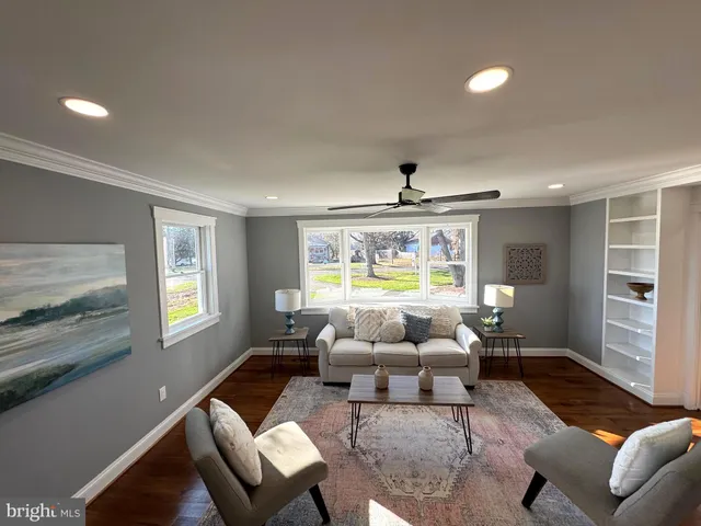 $915,000 | 21611 Slidell Road, Boyds, MD 20841