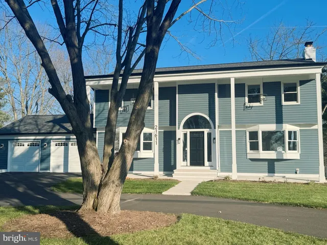 $915,000 | 21611 Slidell Road, Boyds, MD 20841