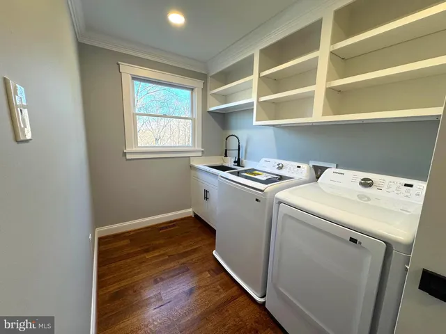 $915,000 | 21611 Slidell Road, Boyds, MD 20841