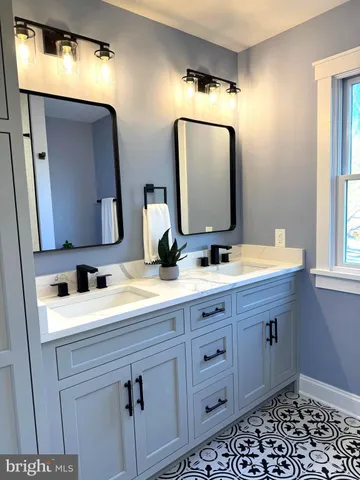 $915,000 | 21611 Slidell Road, Boyds, MD 20841