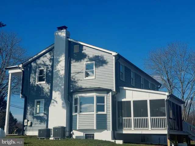 $915,000 | 21611 Slidell Road, Boyds, MD 20841