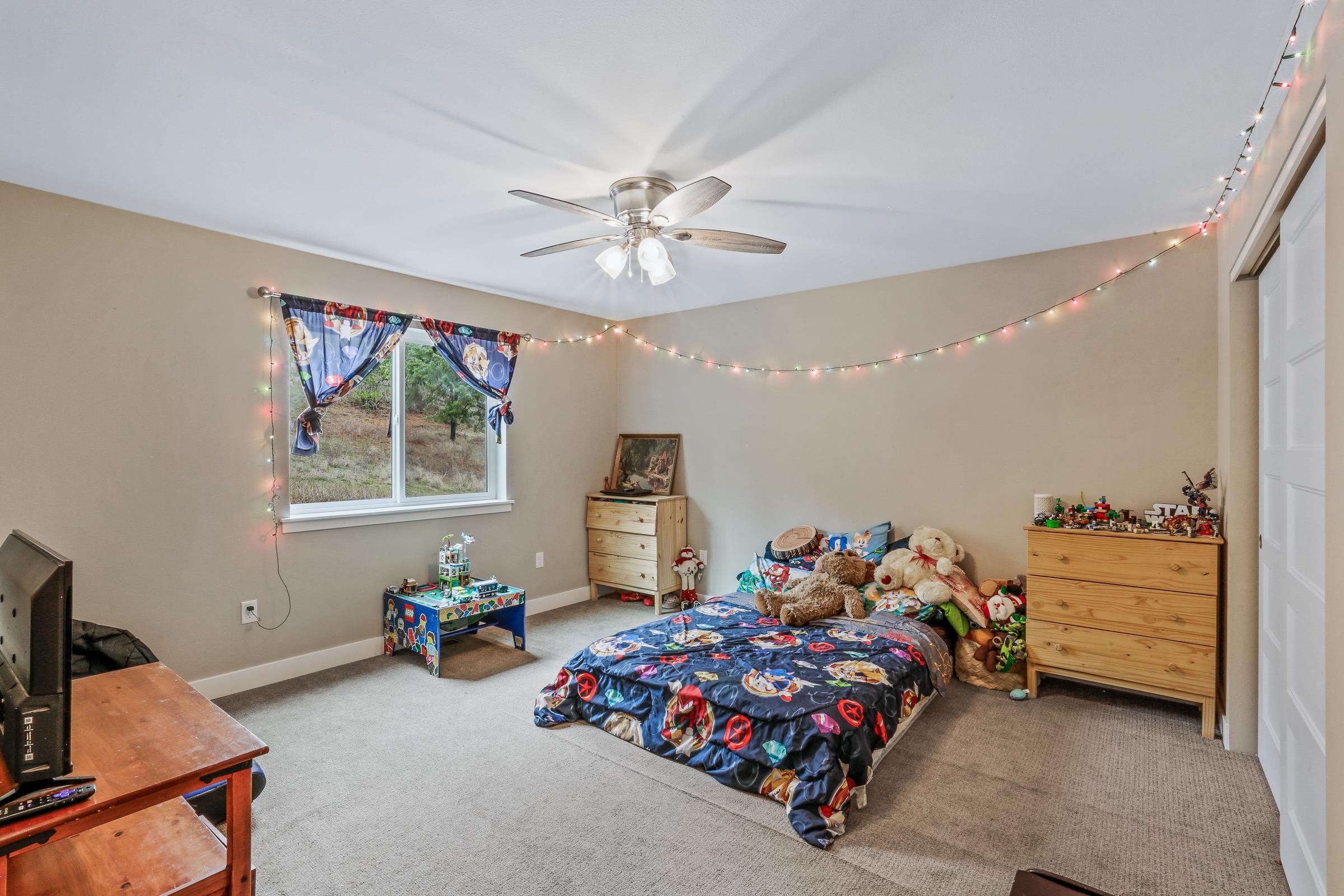 12611 East Big Meadows Road Chattaroy, WA 99003 - Photo 22 of 38