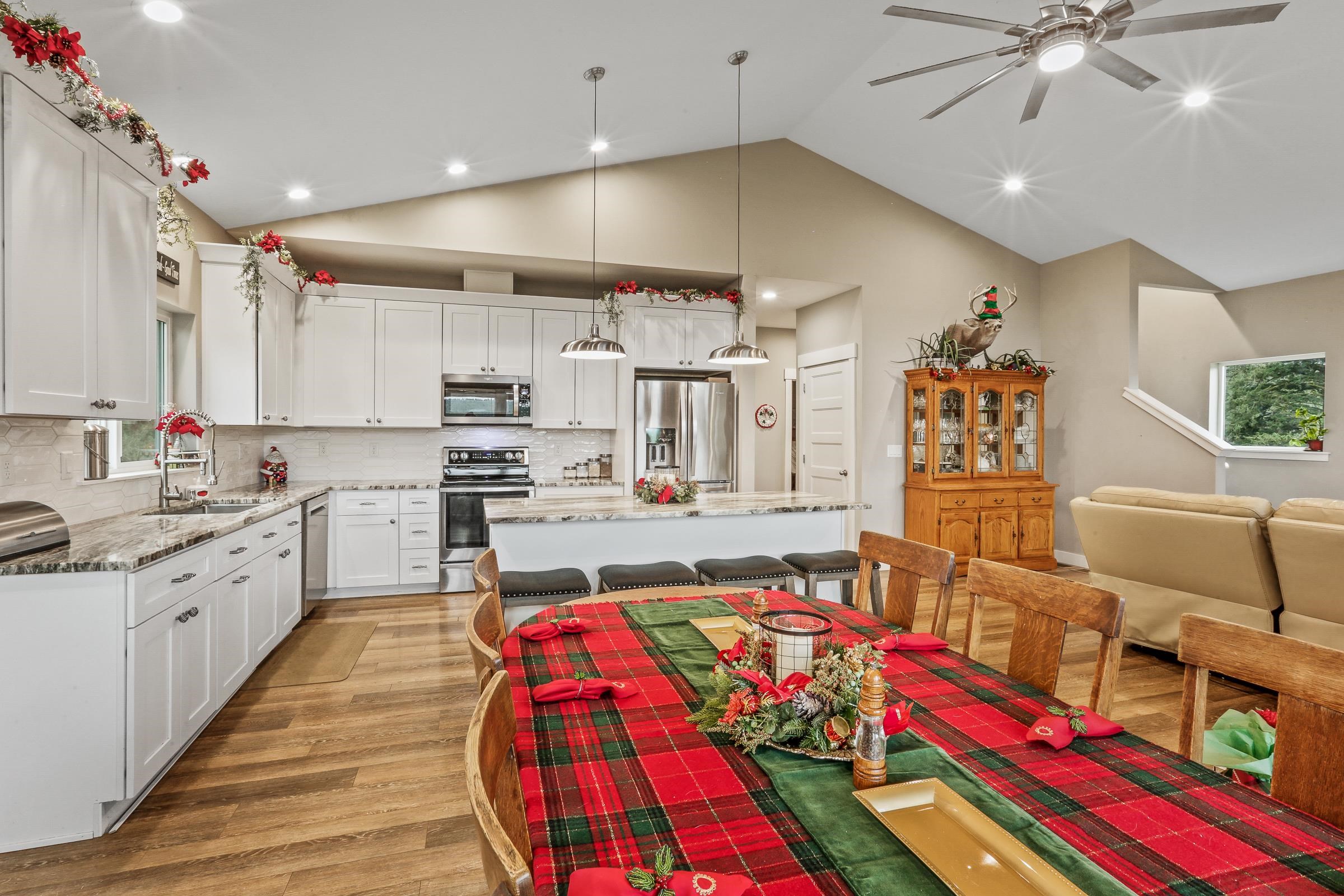 12611 East Big Meadows Road Chattaroy, WA 99003 - Photo 6 of 35