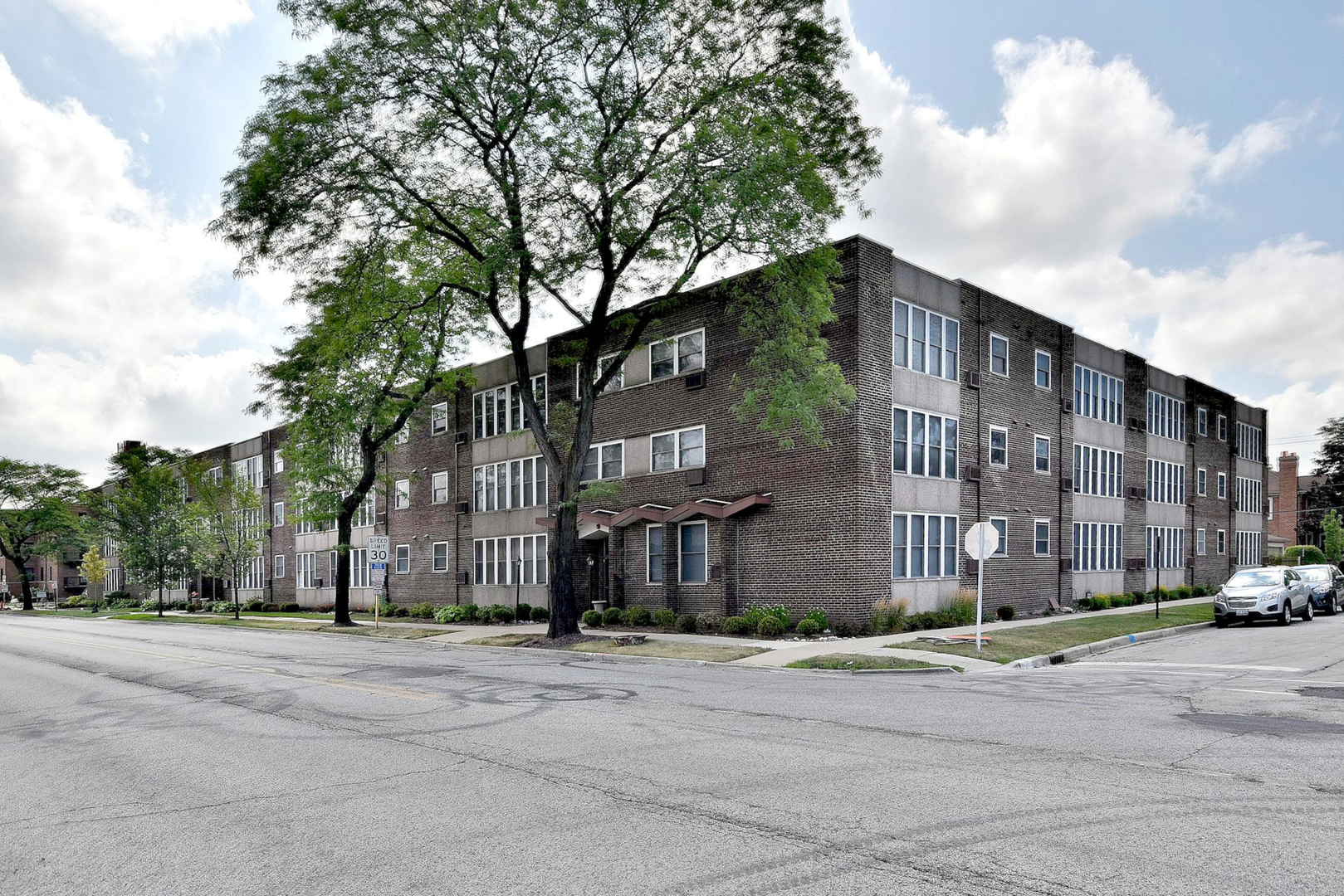 1301 West Touhy Avenue, Unit 309 Park Ridge, IL 60068 - Photo 2 of 21