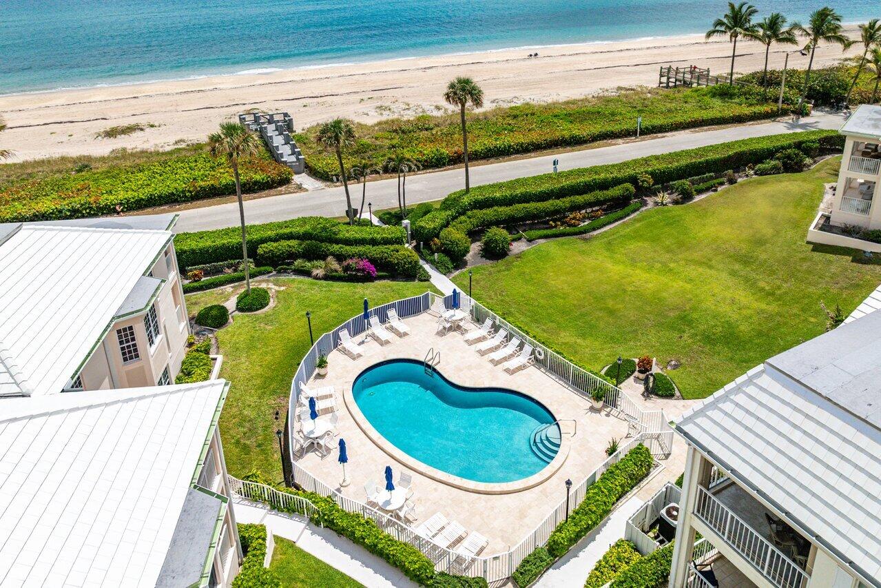 5900 Old Ocean Boulevard, Unit A10 Ocean Ridge, FL 33435 - Photo 6 of 26 052-5900OldOceanBoulevard-A10-OceanRidge