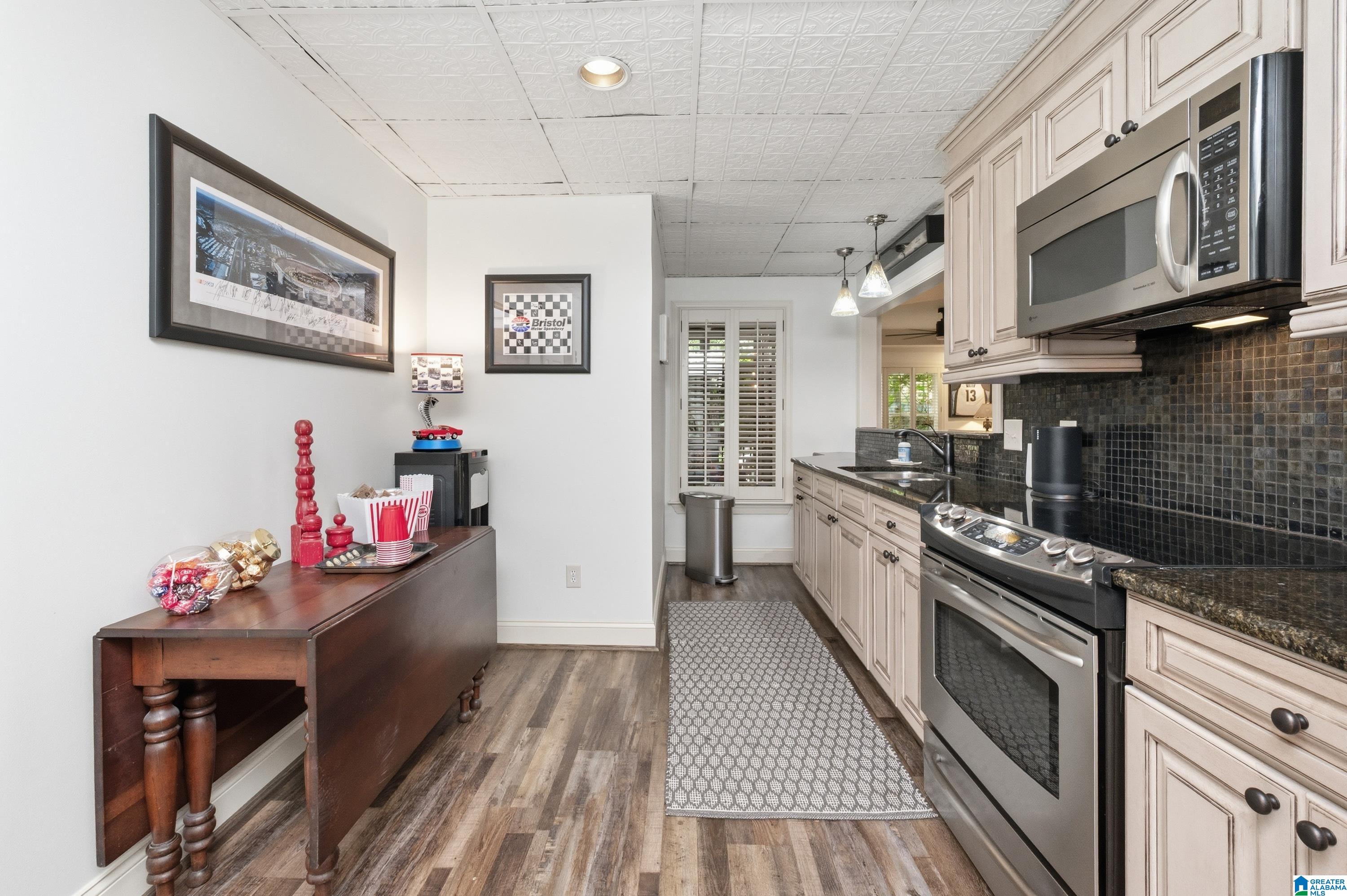 8164 Castlehill Road Hoover, AL 35242 - Photo 54 of 81 Gallery Image 54