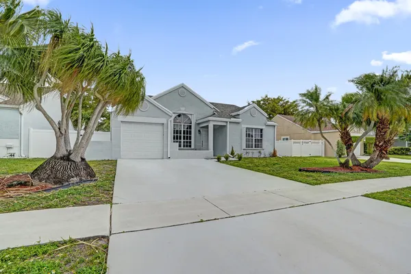 $3,350 | 8467 Dynasty Drive, Boca Raton, FL 33433
