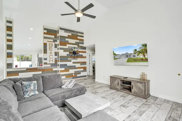 $3,350 | 8467 Dynasty Drive, Boca Raton, FL 33433