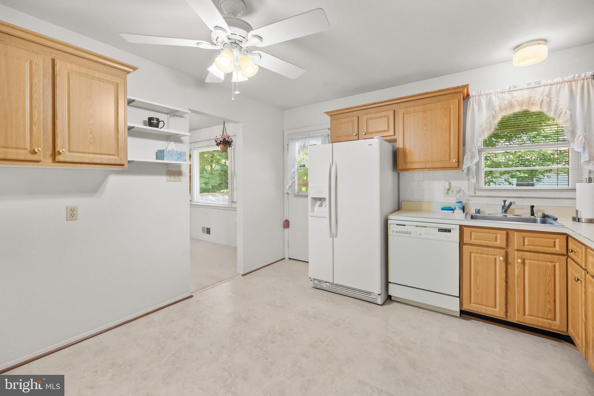 6914 Hadlow Drive Springfield, VA 22152 - Photo 12 of 44
