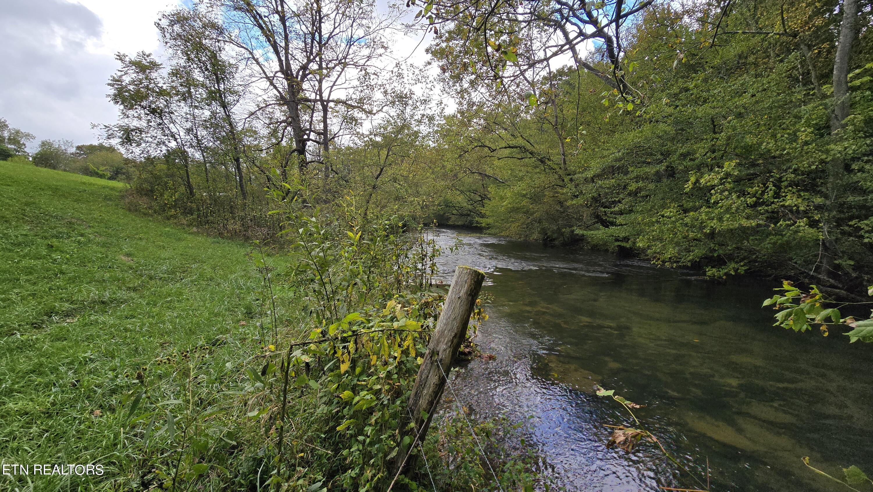 715 Wheeler Road Ewing, VA 24248 - Photo 8 of 46 Indian Creek