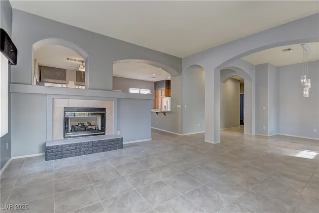 $2,195 | 9172 West Viking Road, Las Vegas, NV 89147