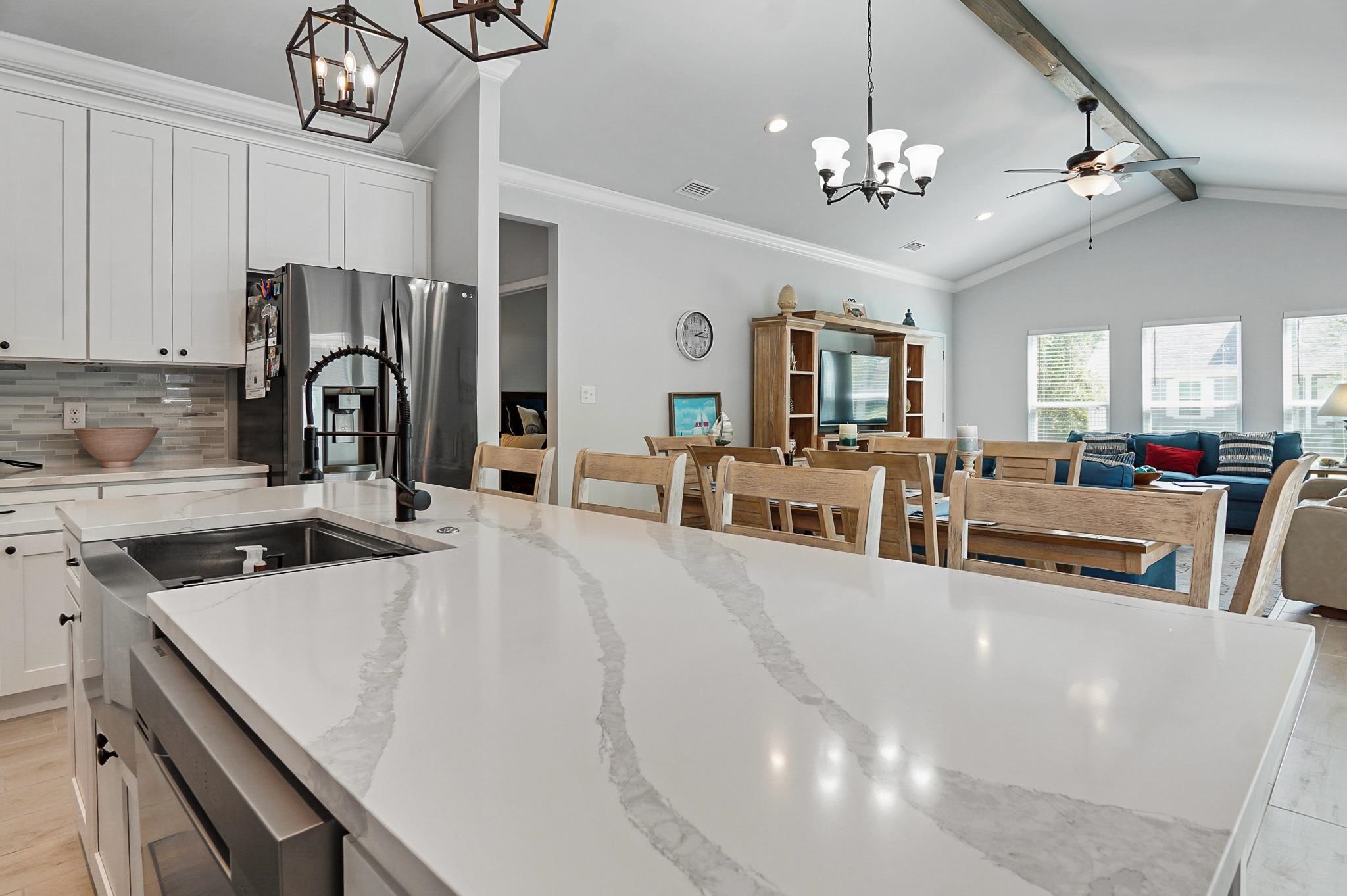 1124 Pink Poppy Lane Foley, AL 36535 - Photo 20 of 44 Kitchen