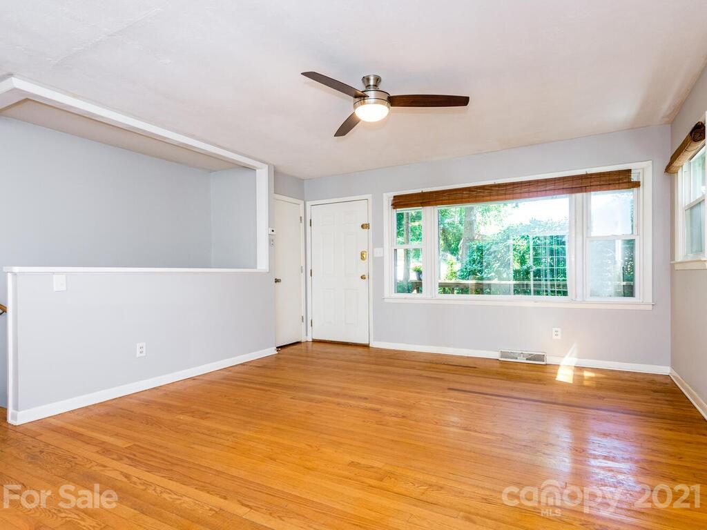 34 Rash Road Asheville, NC 28806 - Photo 4 of 36 Gallery Image 4