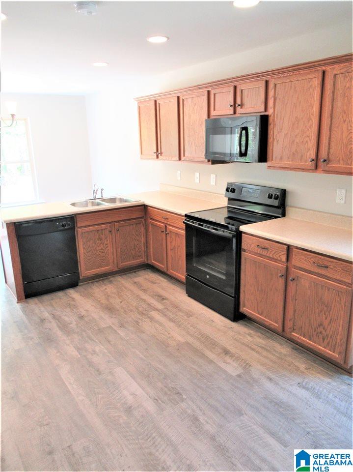 845 Maple Trace Odenville, AL 35120 - Photo 5 of 17