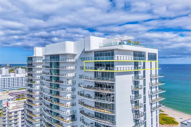 a view of a multi story building