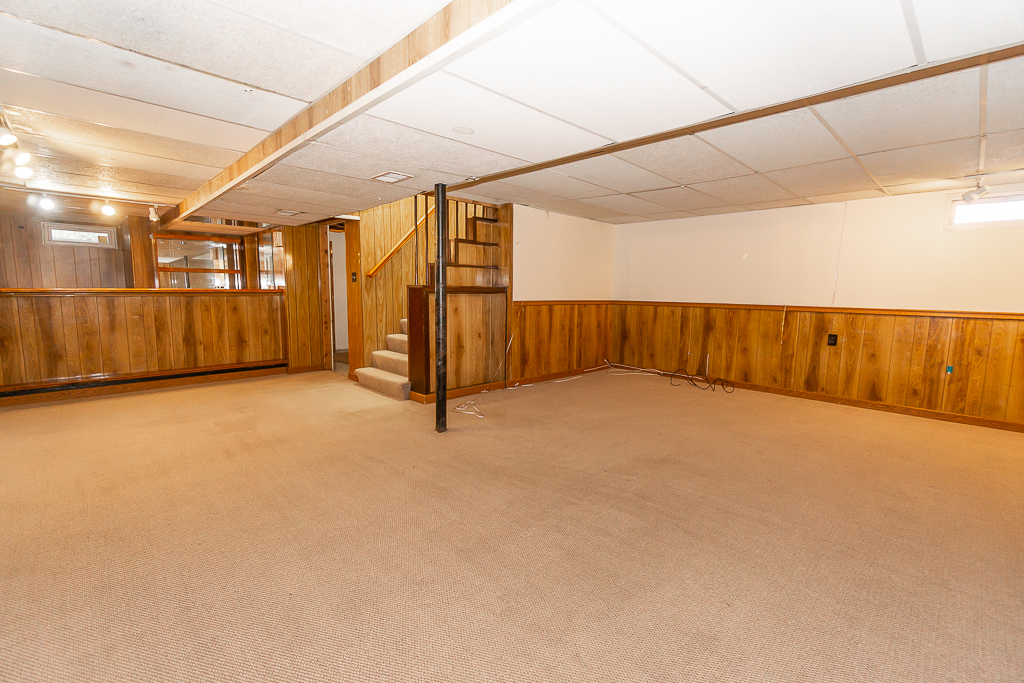 649 South Wisconsin Avenue Addison, IL 60101 - Photo 13 of 21